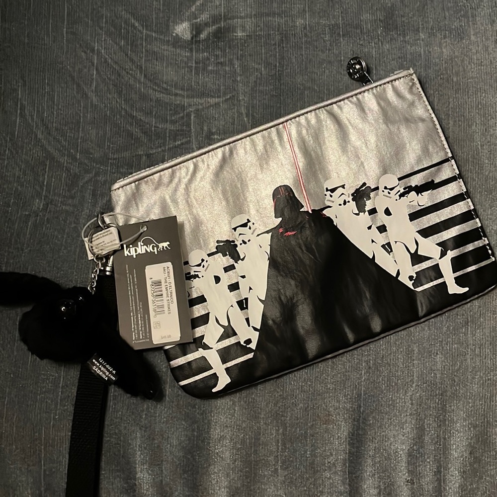 Kipling Ellettronico Star Wars Large Cosmetic Pouch - Picture 3 of 11
